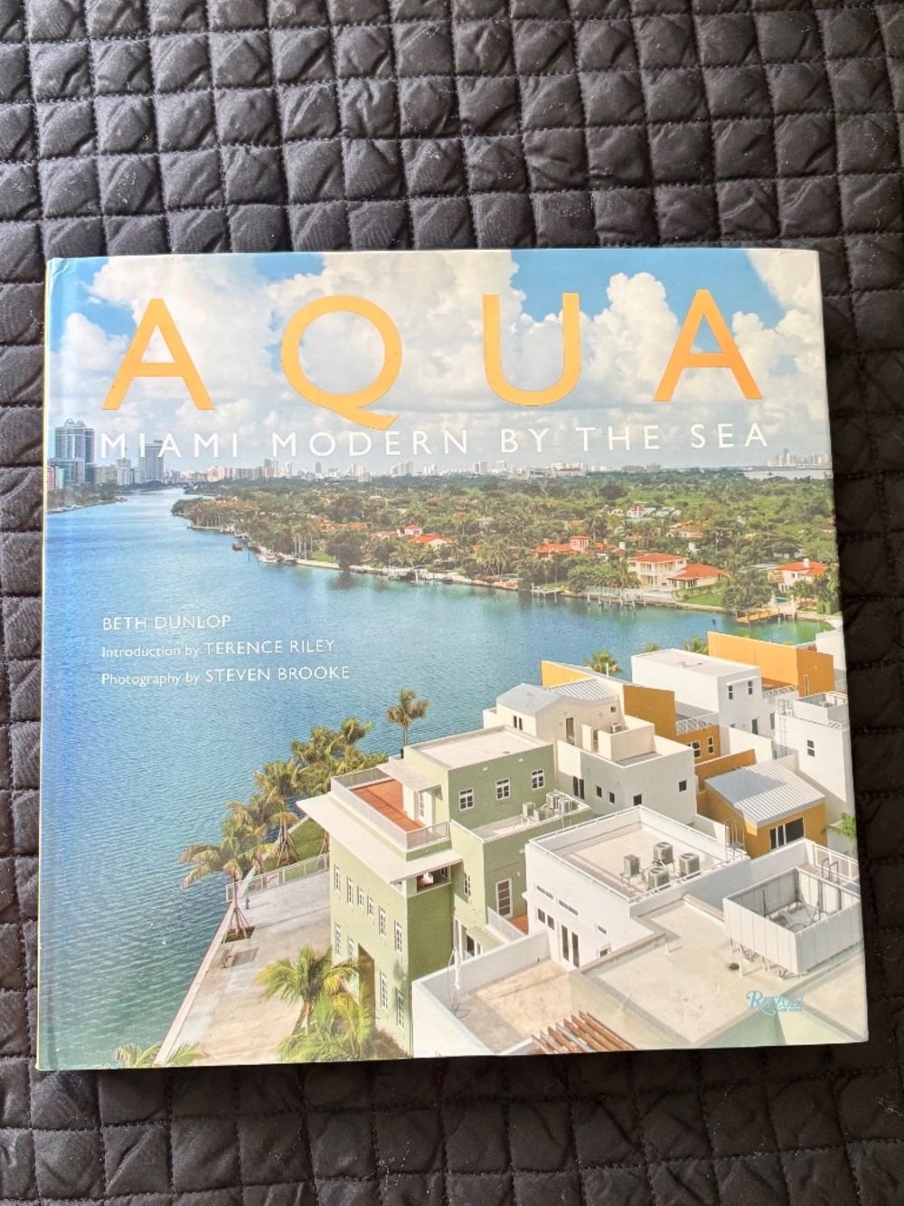 Aqua: Miami Modern by the Sea Hardcover by Beth Dunlop (text) and Steven Brooke